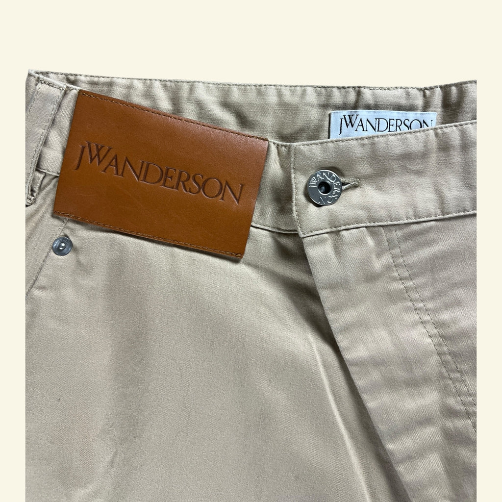 JW Anderson - Twisted workwear shorts