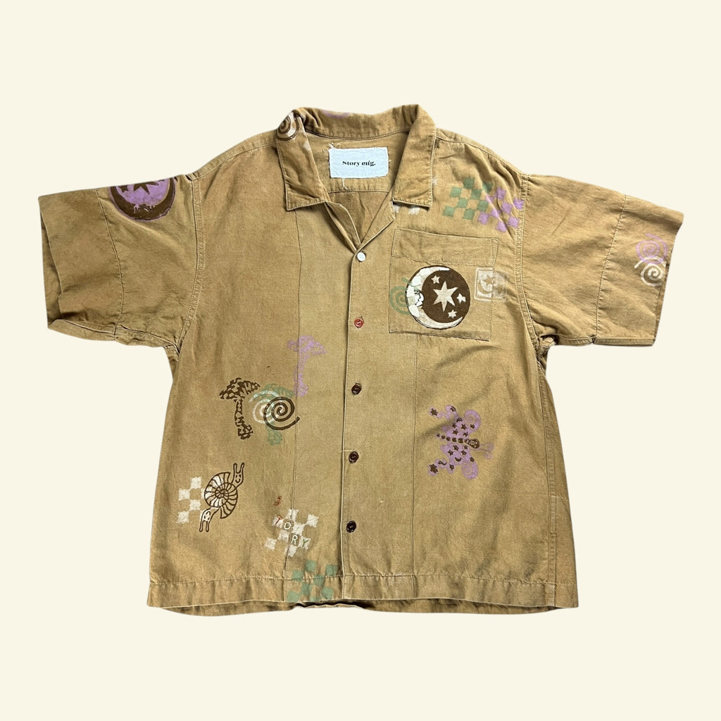 Story MFG button up