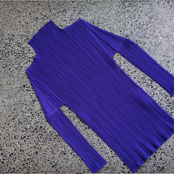 Issey Miyake - PLEATS PLEASE Long Sleeve